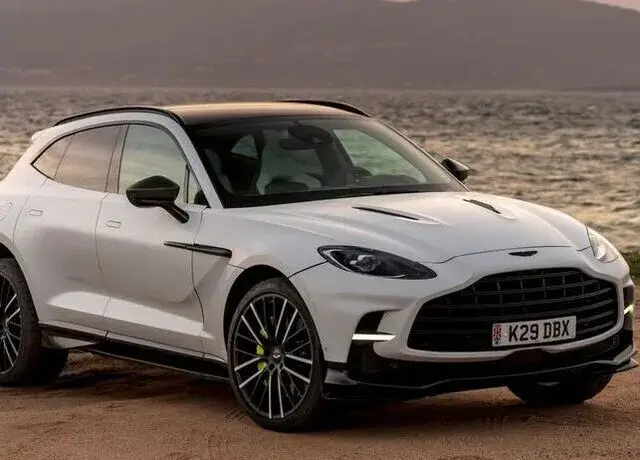 Aston Martin DBX